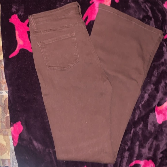 Brown flared jeans - Picture 2 of 4